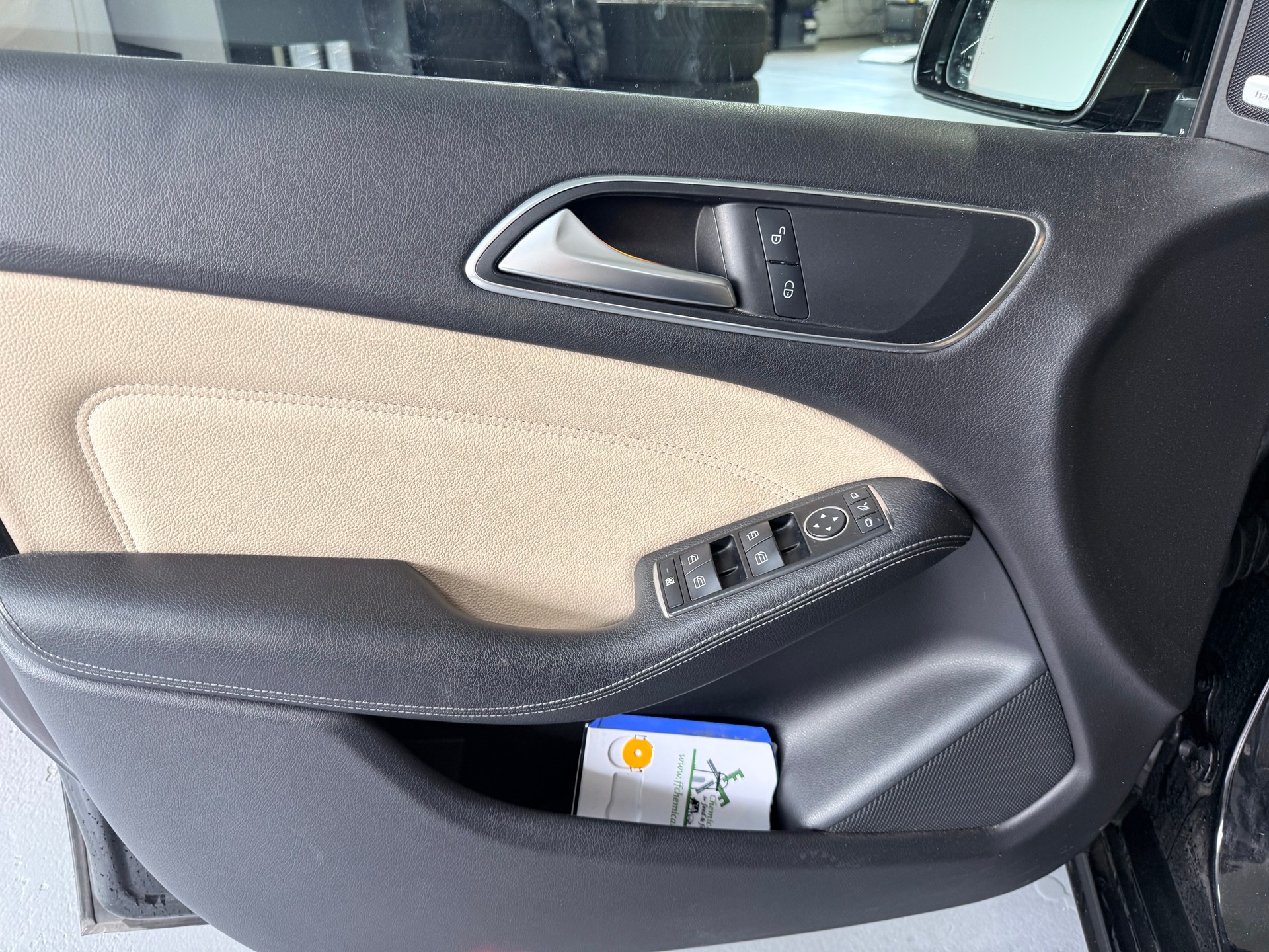 MERCEDES-BENZ B 180 Active Edition-image-8