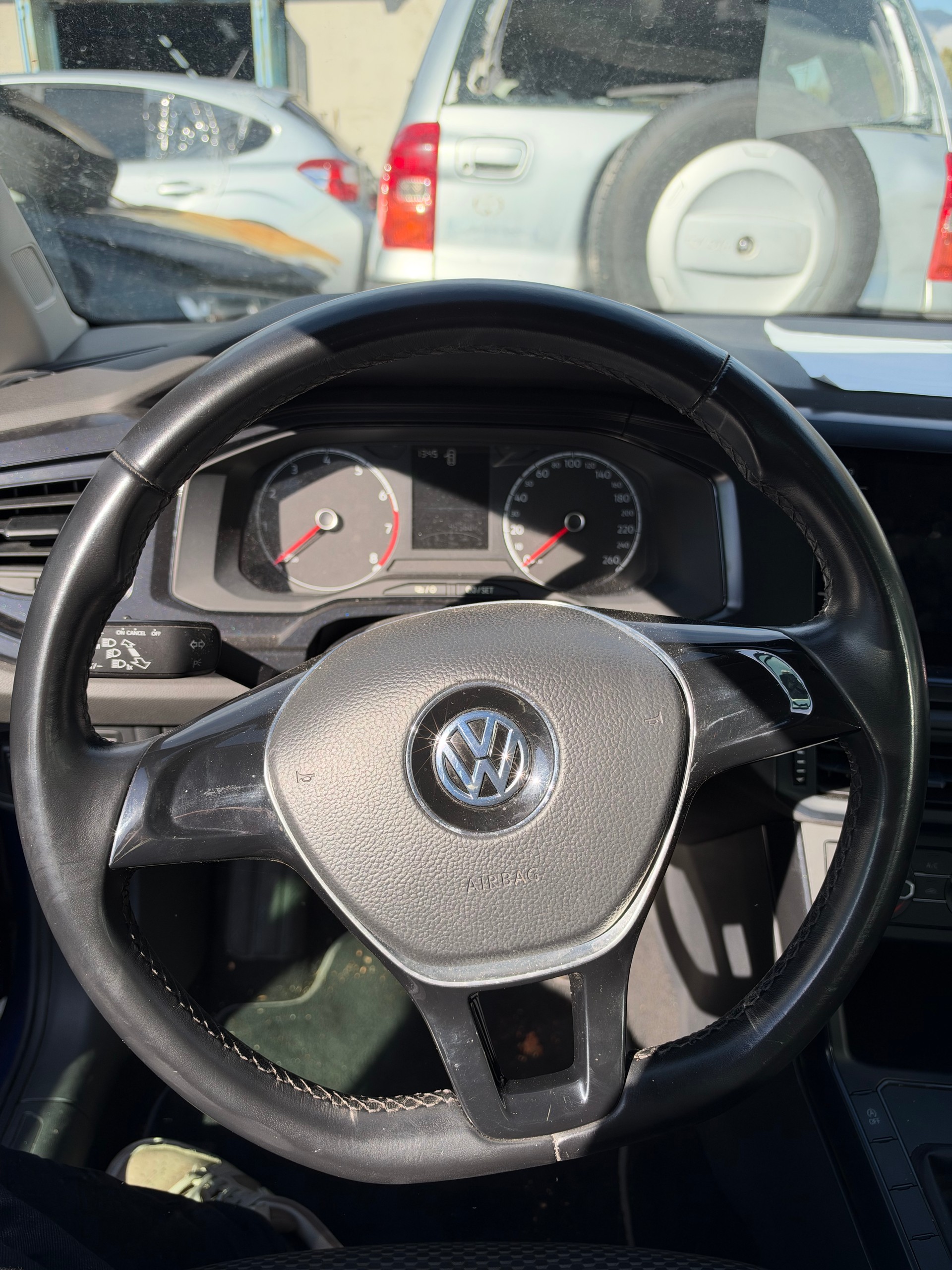VW Polo 1.0 BMT Trendline-image-5