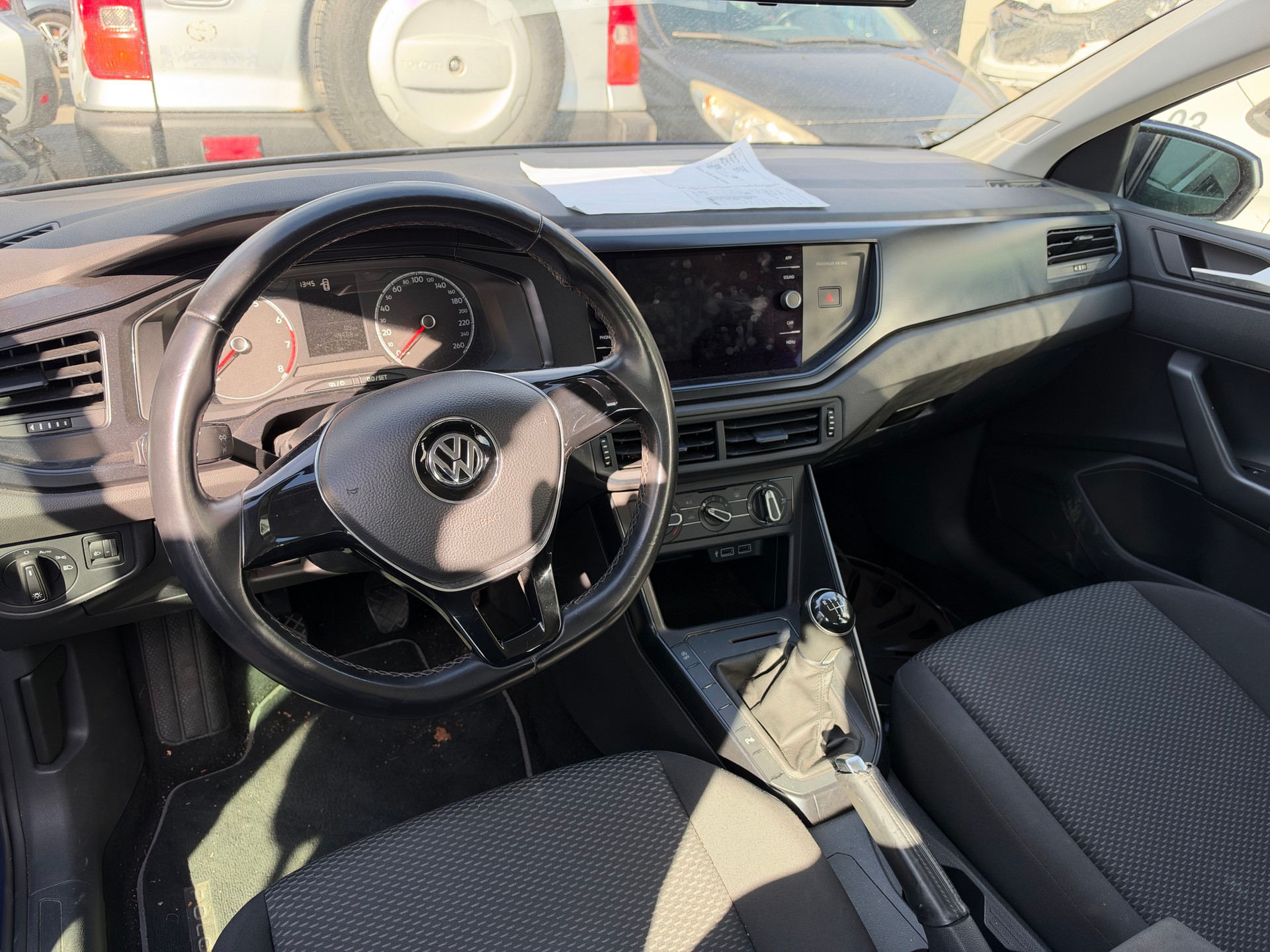VW Polo 1.0 BMT Trendline-image-4