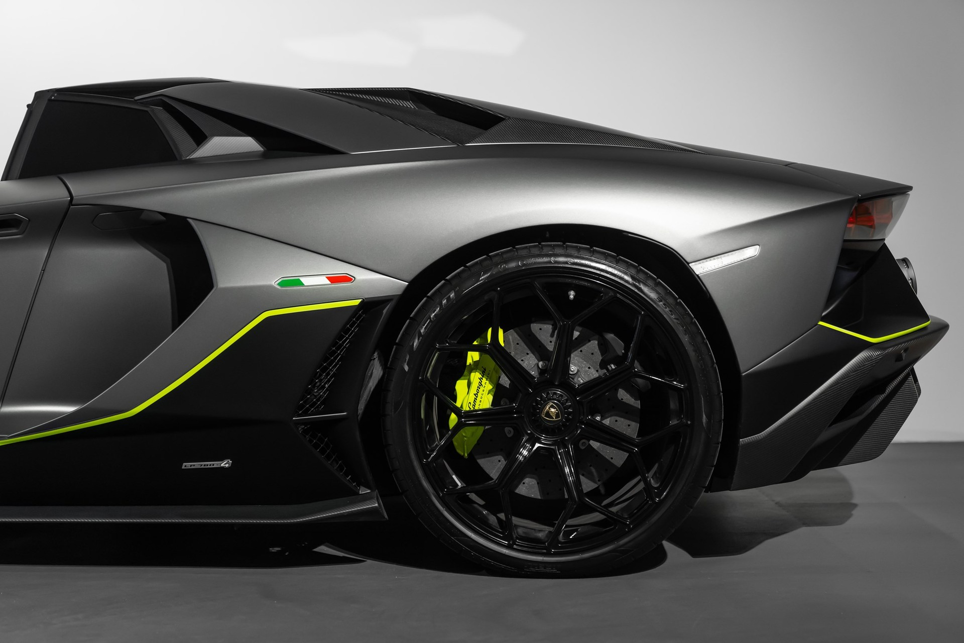 LAMBORGHINI Aventador LP780-4 Roadster E-Gear Ultimae-image-13