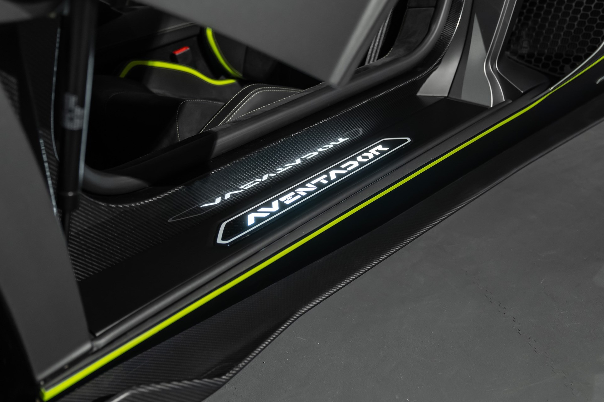 LAMBORGHINI Aventador LP780-4 Roadster E-Gear Ultimae-image-16