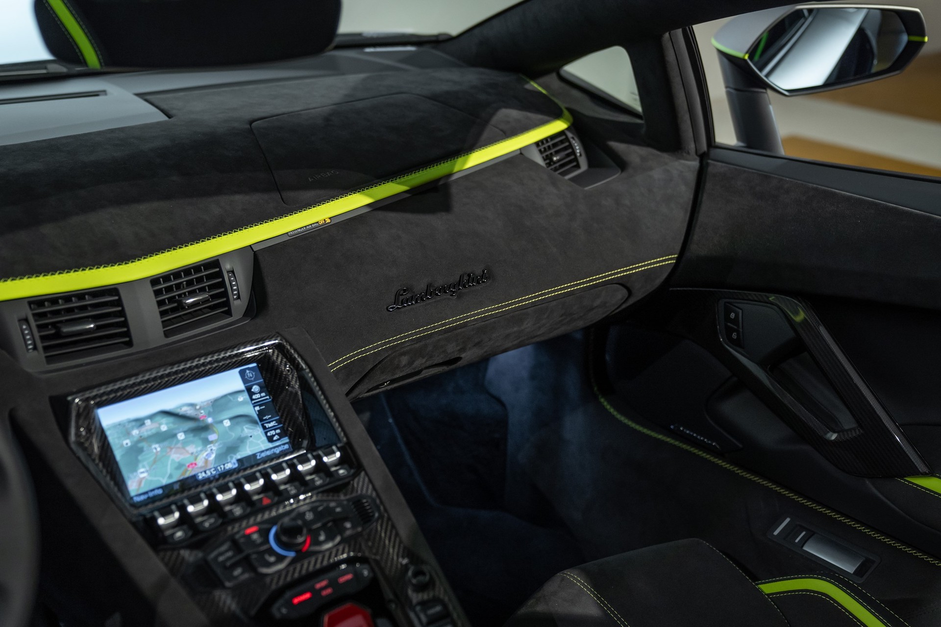 LAMBORGHINI Aventador LP780-4 Roadster E-Gear Ultimae-image-22