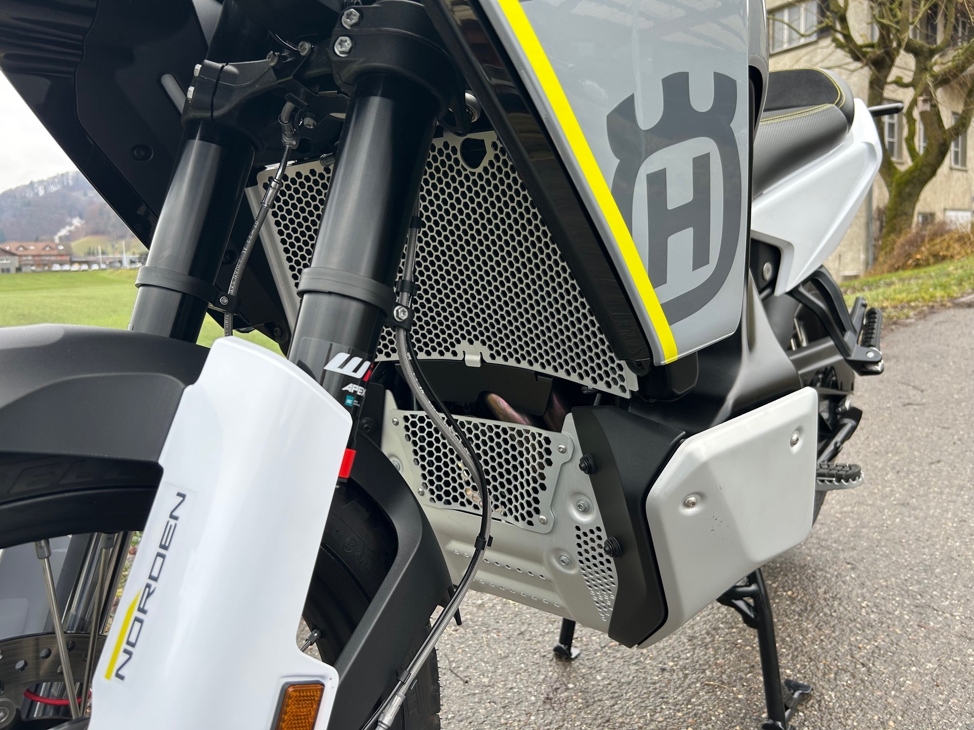 HUSQVARNA NORDEN 901-image-6