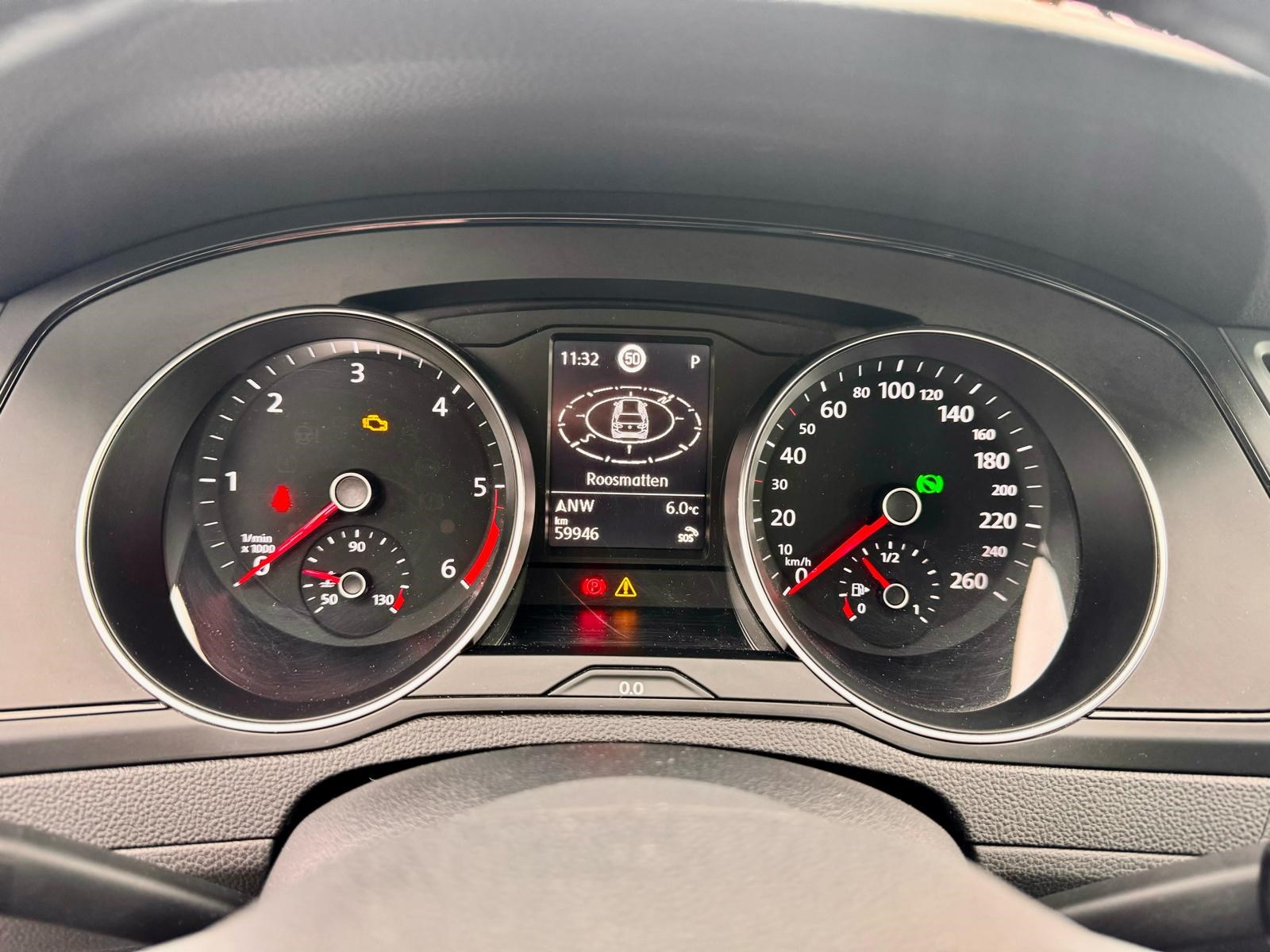 VW Passat 2.0 TDI BMT Elegance DSG-image-8