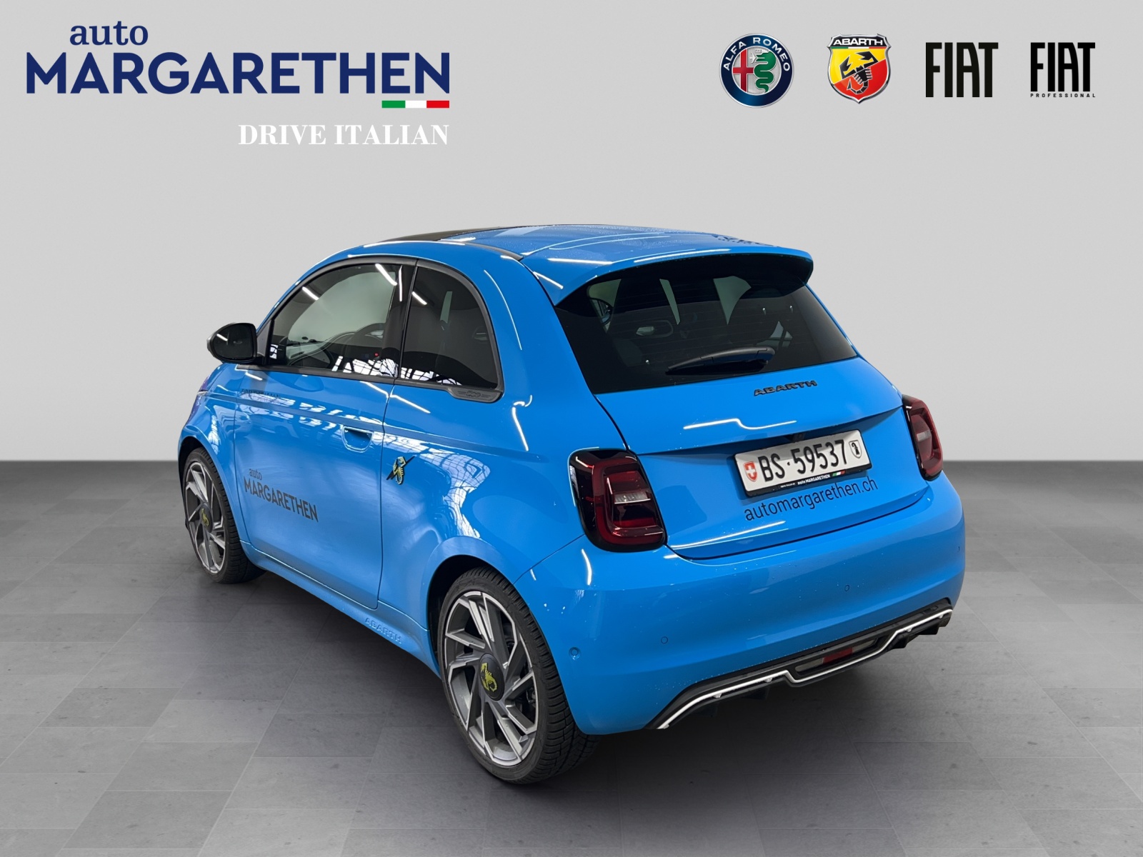 FIAT Abarth 500e Turismo-showroom-element-2