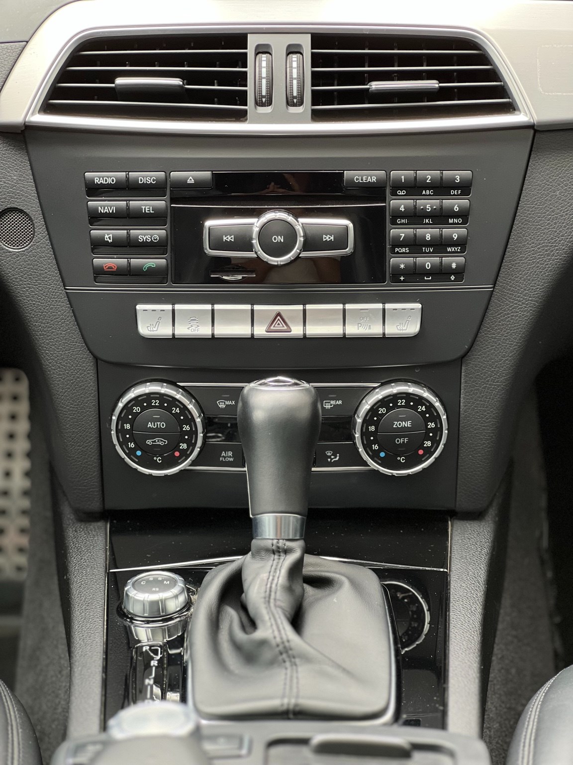 MERCEDES-BENZ C 63 AMG Avantgarde Speedshift MCT-image-12