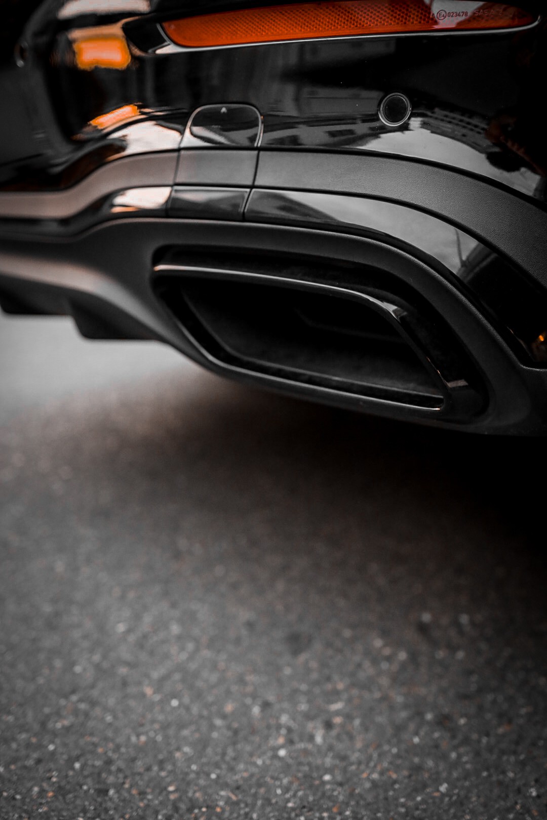 MERCEDES-BENZ C 200 4Matic AMG Line-image-9