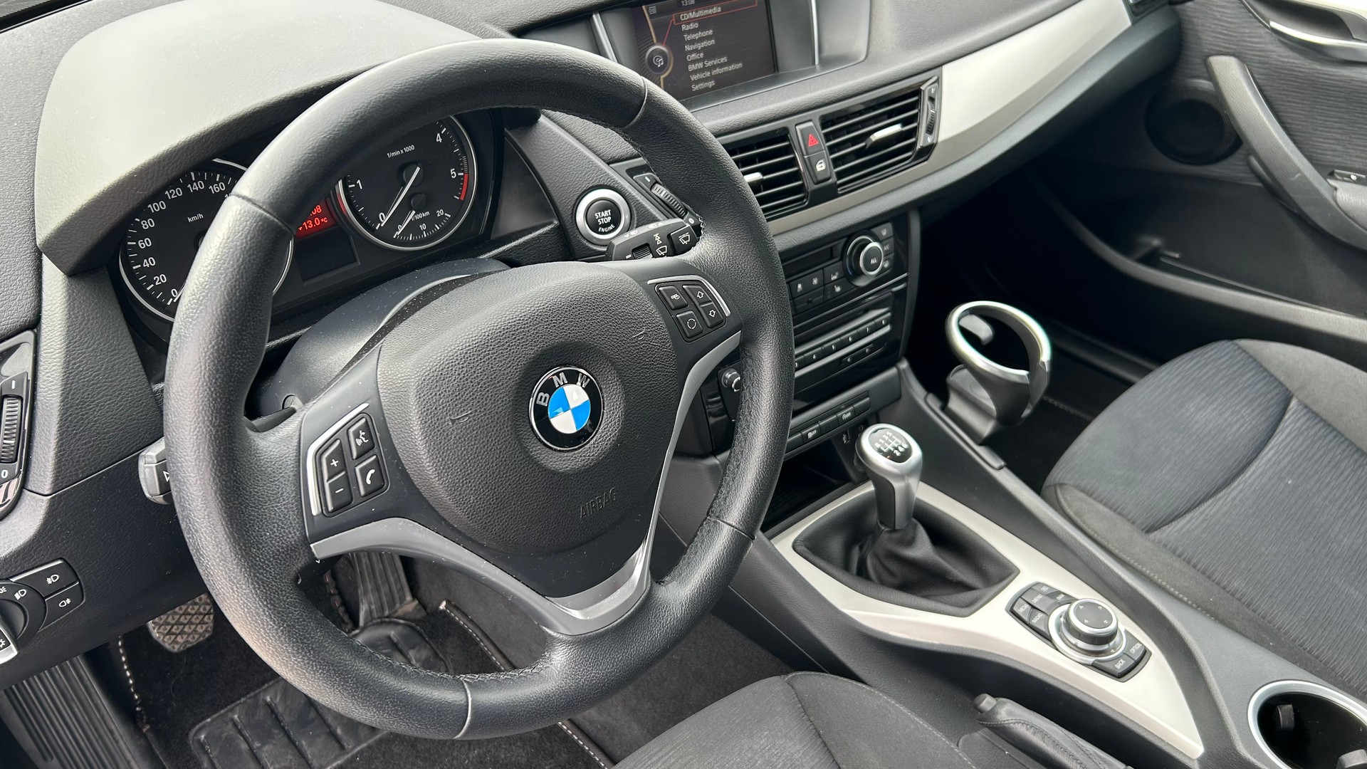 BMW X1 sDrive 20d Efficient-Dynamics Edition-image-2