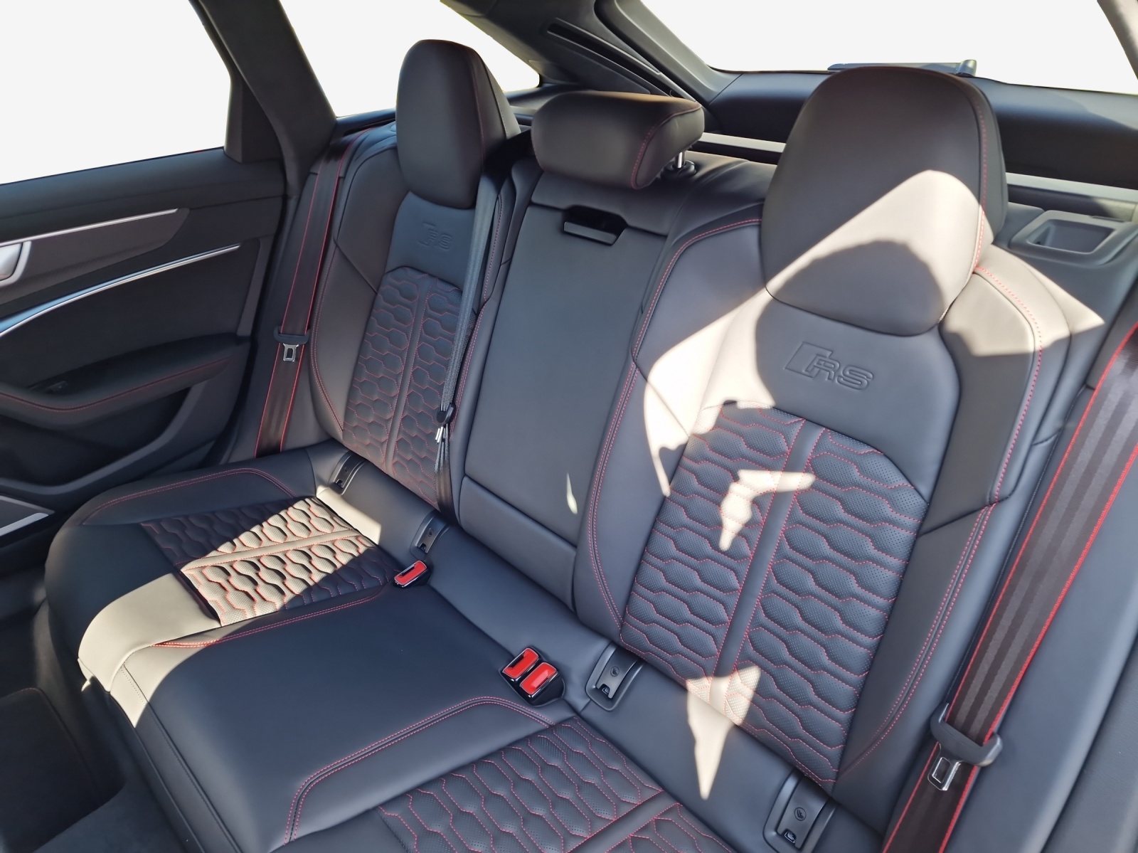 AUDI RS6 Avant 4.0 TFSI V8 Performance quattro-image-11