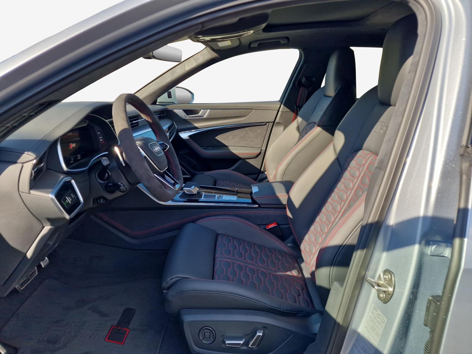 AUDI RS6 Avant 4.0 TFSI V8 Performance quattro-image-7