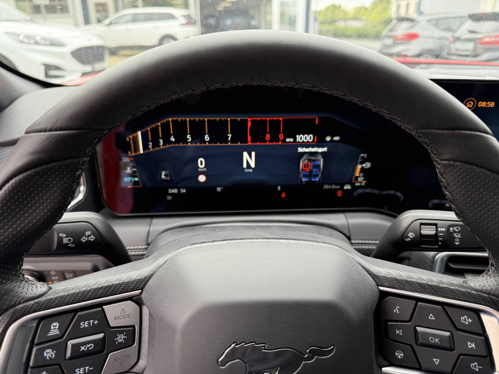 FORD Mustang Fastback 5.0 V8 GT-image-17