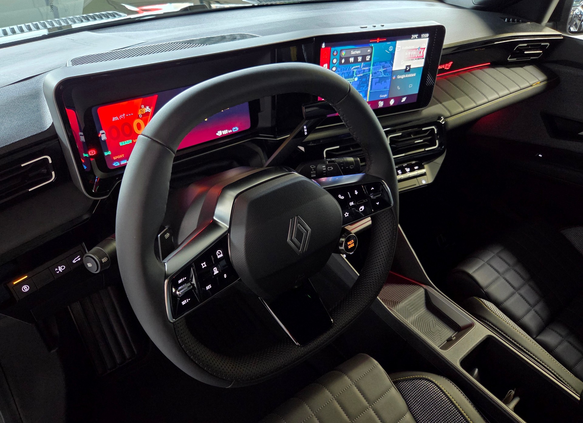 RENAULT R4 E-TECH ELECTRIC iconic 150PS Comfort Range-image-10