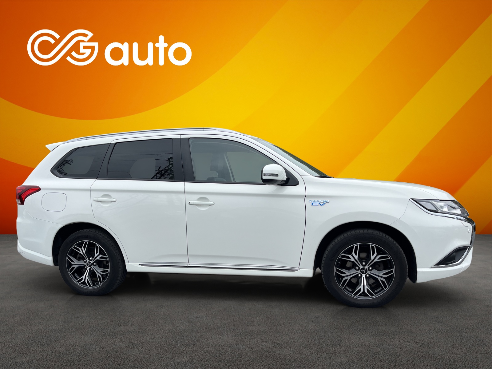 MITSUBISHI Outlander 2.4 PHEV Value 4WD Automatic-image-4