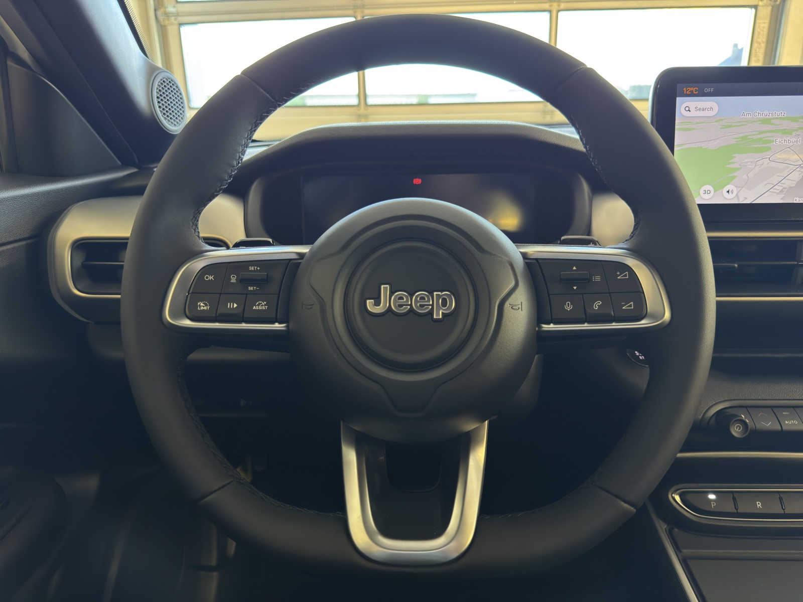 JEEP AVENGER 1.2 MHEV Overland 4-image-12