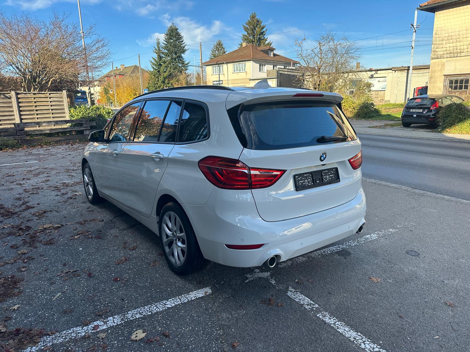BMW 218d xDrive Gran Tourer Steptronic-image-3
