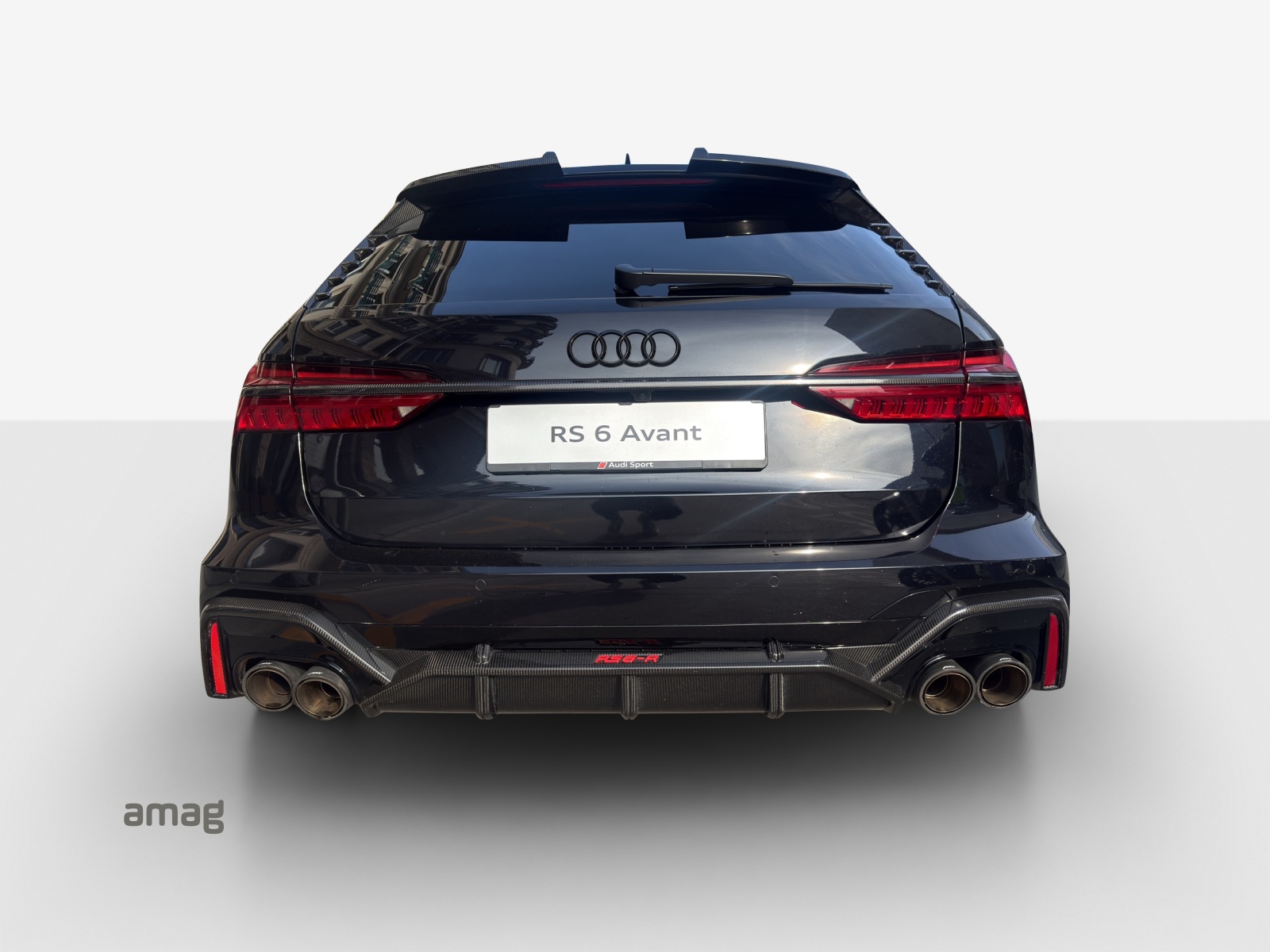 AUDI RS6 Avant 4.0 TFSI V8 quattro-showroom-element-3