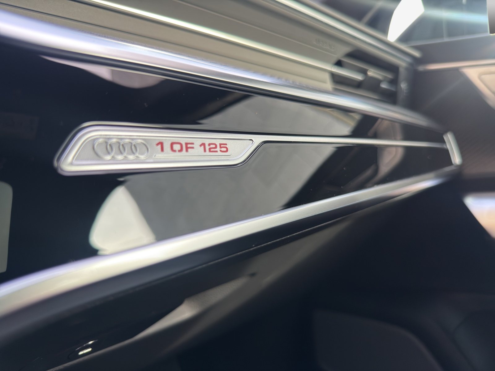 AUDI RS6 Avant 4.0 TFSI V8 quattro-image-14