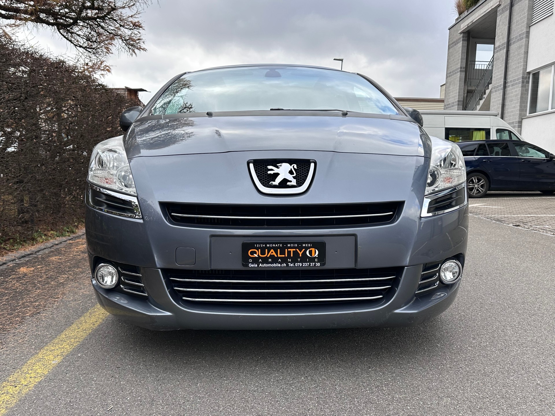 PEUGEOT 5008-image-4