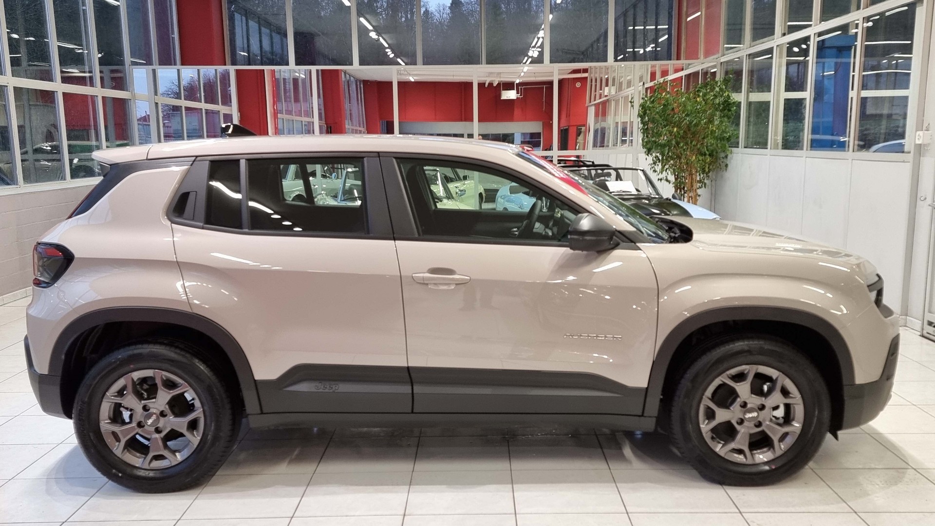 JEEP Avenger Longitude 1.2 Benzin-image-5
