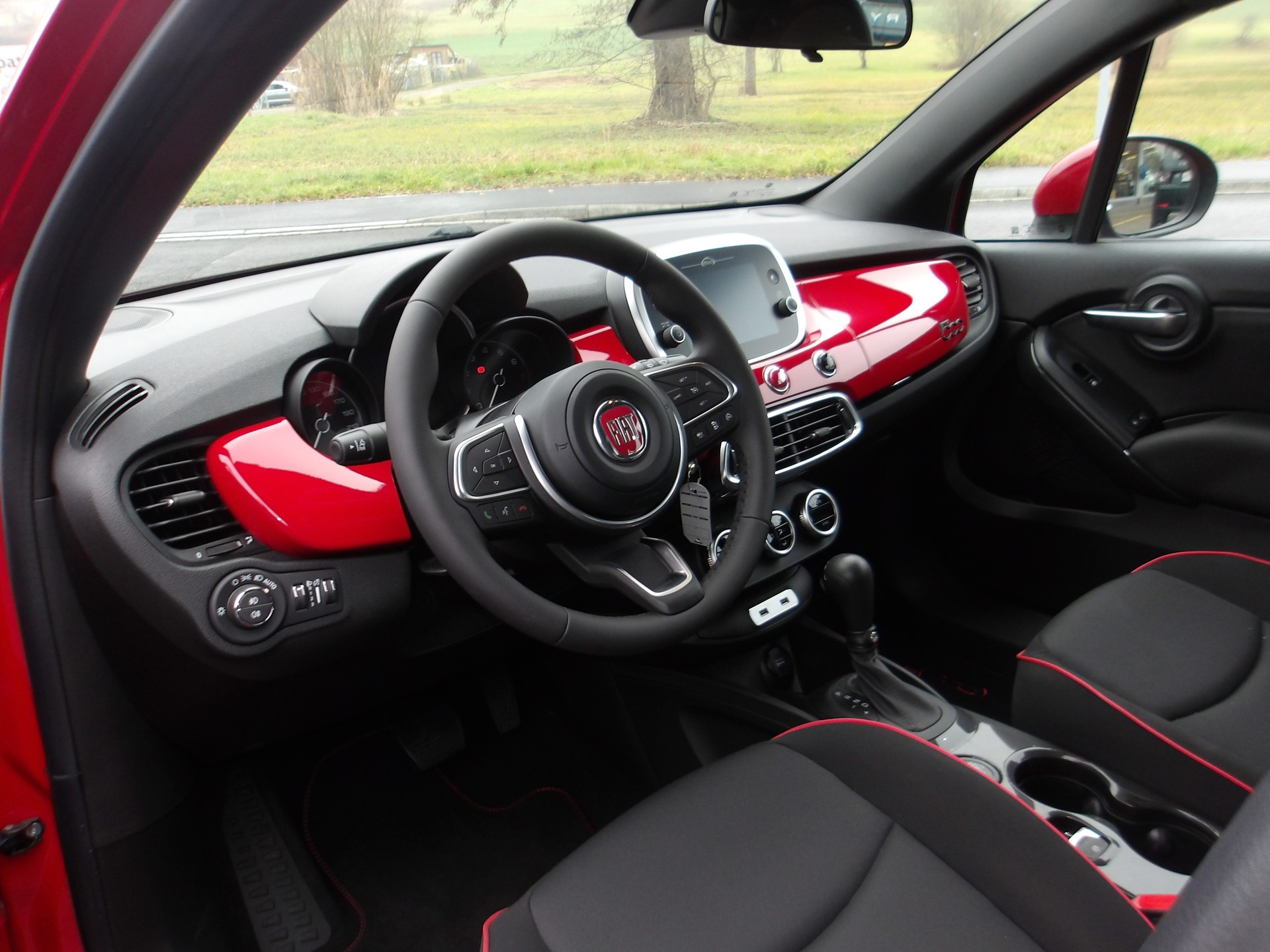 FIAT 500X 1.5 Hybrid Red DCT-image-10
