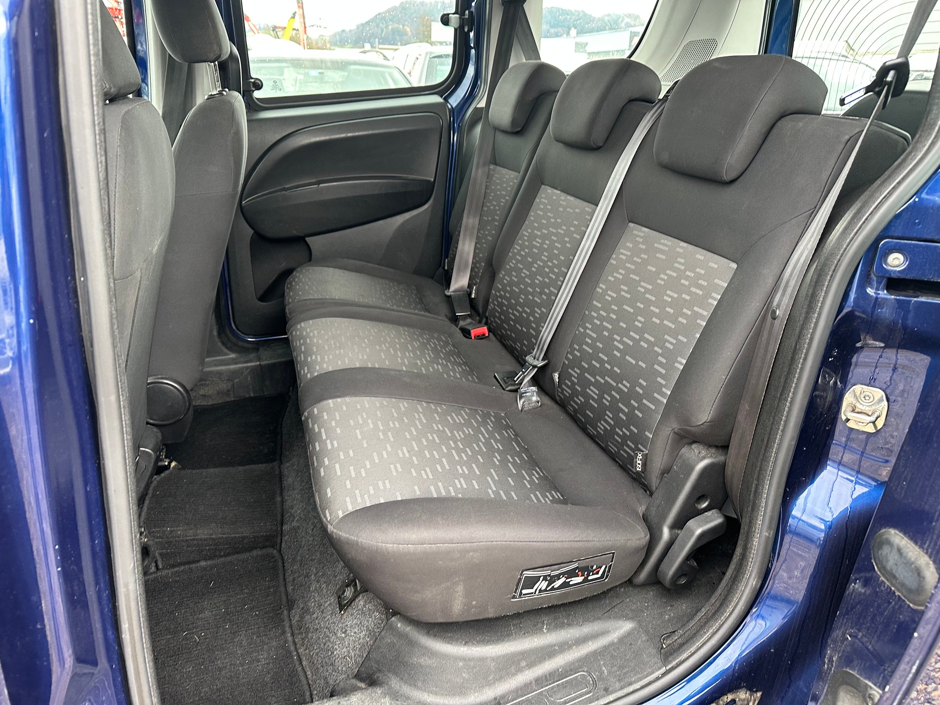 OPEL Combo 1.3 CDTI 2.4 L2H1-image-9