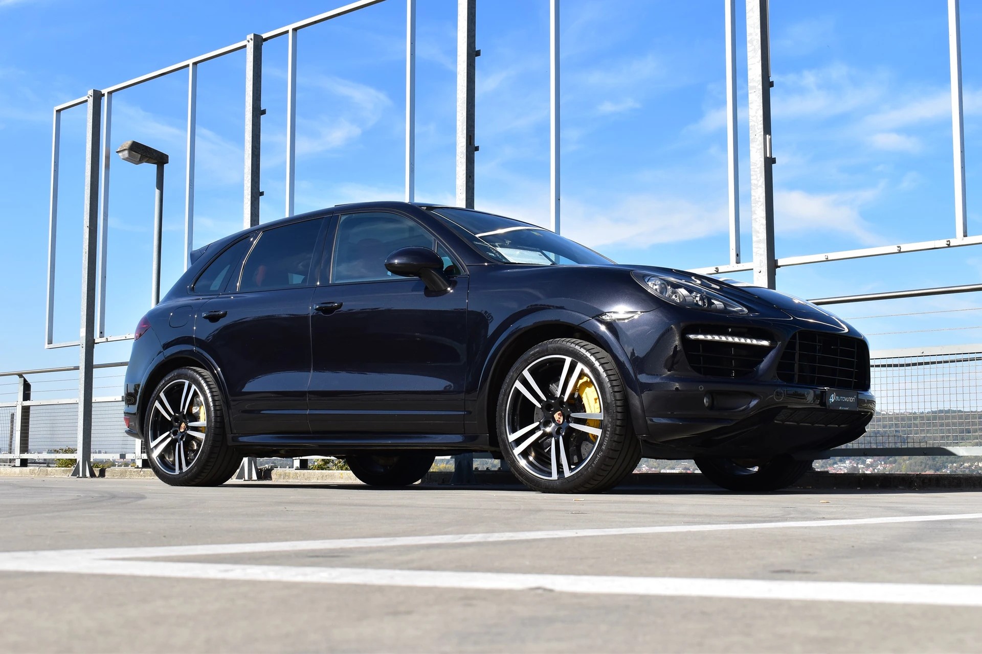 PORSCHE CAYENNE TURBO S BLACK l 551 PS-image-15