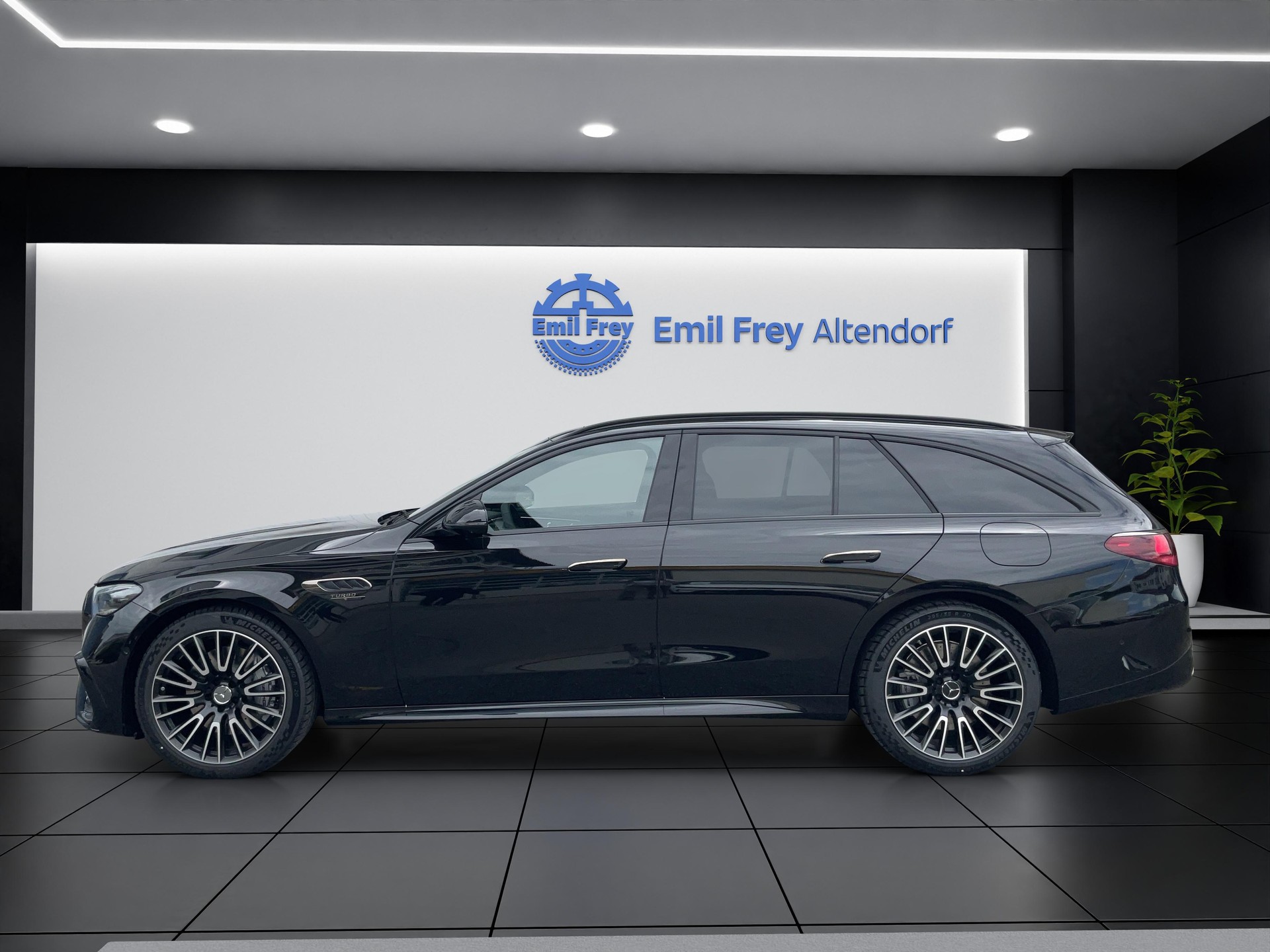 MERCEDES-BENZ AMG E 53 Hybrid 4MATIC+ T-Modell-image-2