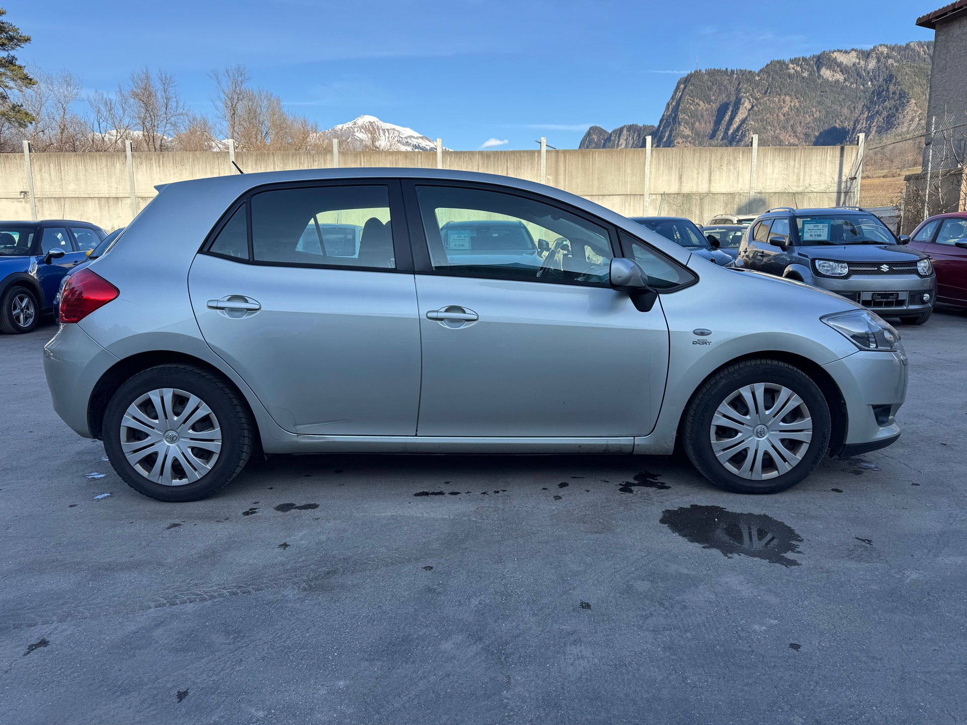 TOYOTA Auris 2.2 D-4D CleanPower Linea Sol Premium-image-2