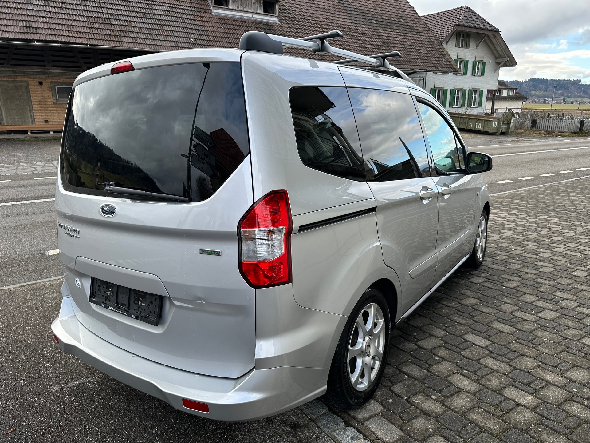 FORD Tourneo Courier 1.0 SCTi Ambiente-image-5