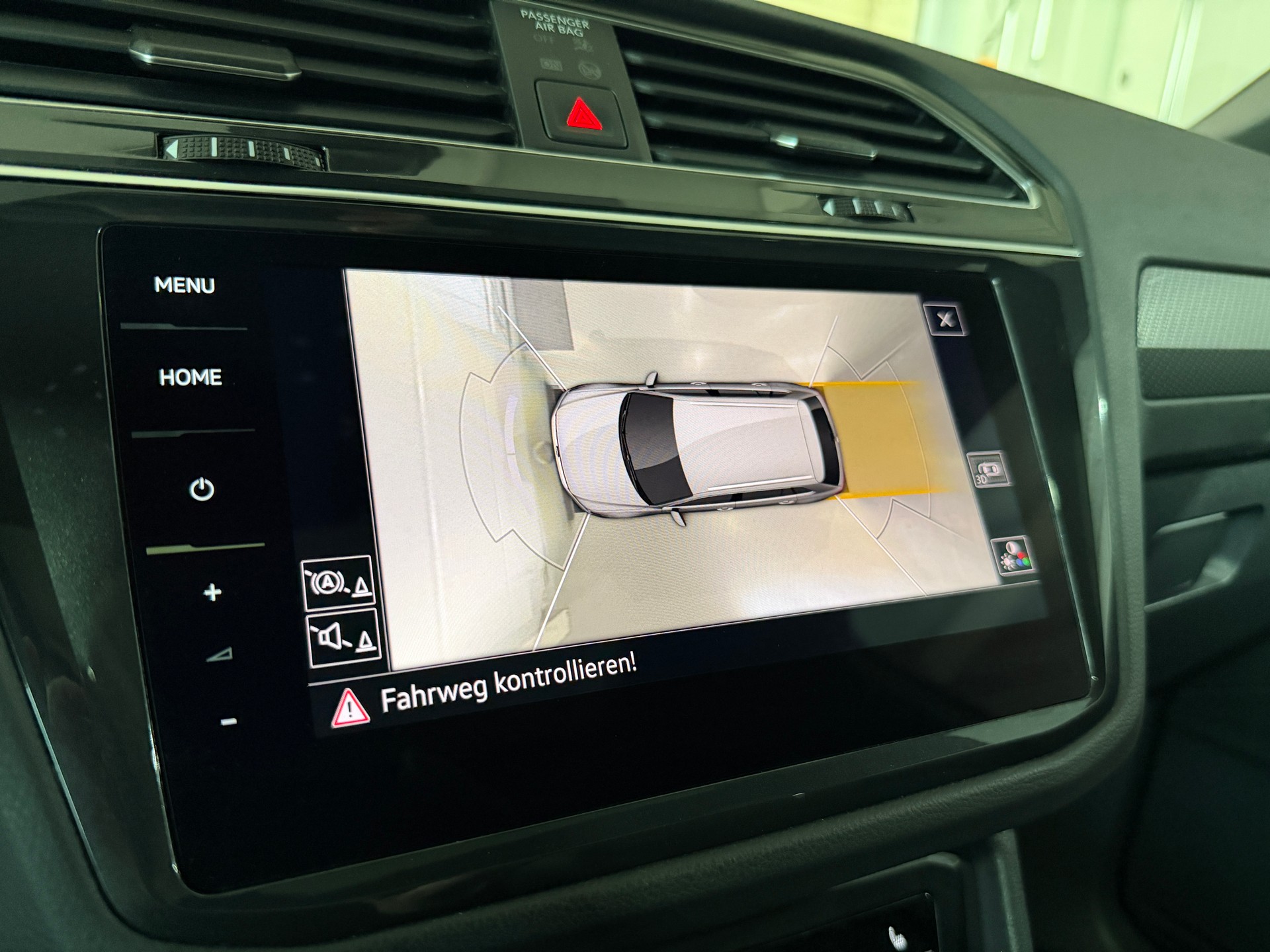 VW Tiguan 2.0TSI R-Line 4Motion DSG (CH) Black Style *244PS*-image-10