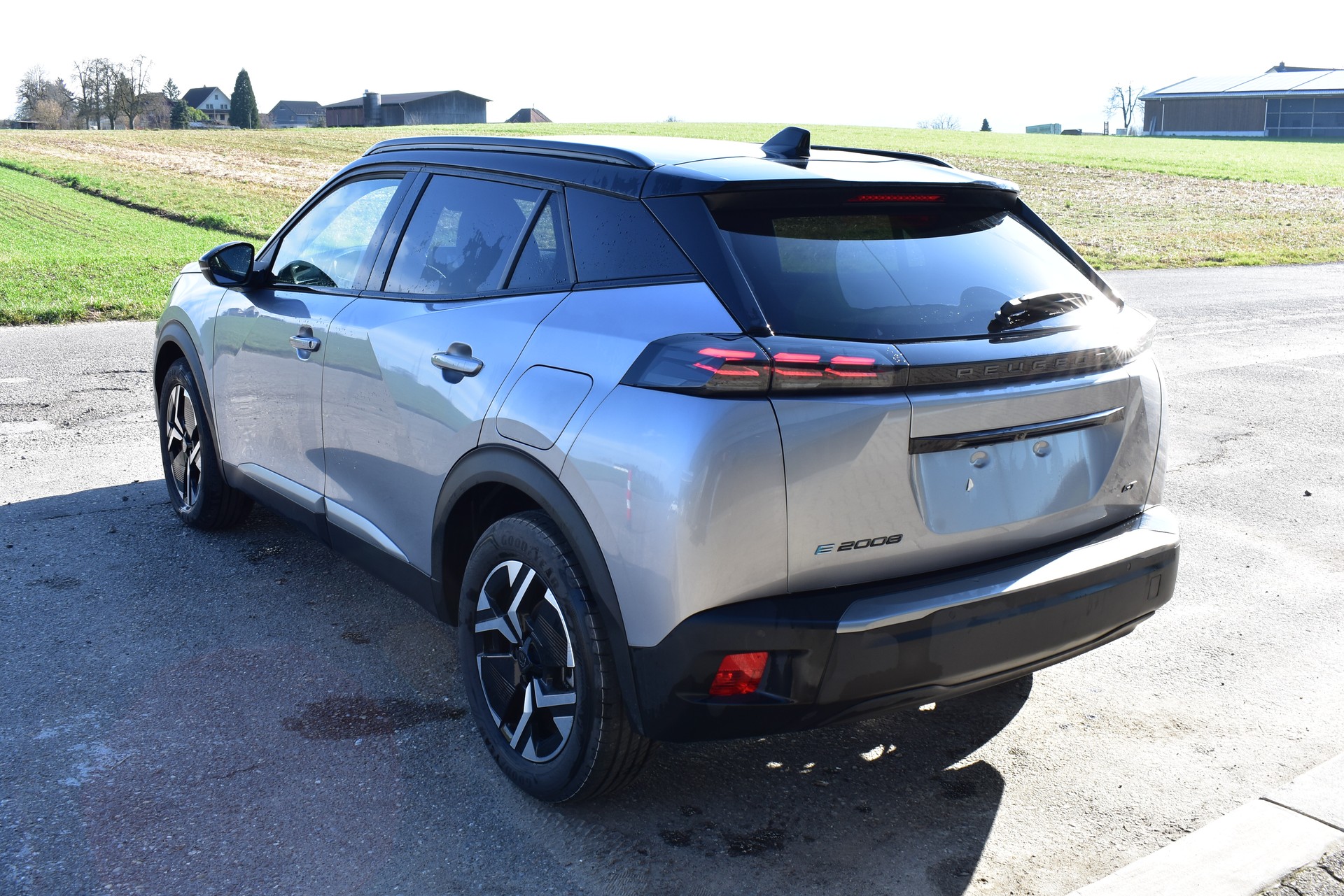 PEUGEOT 2008 156 e 54 kWh GT-image-6