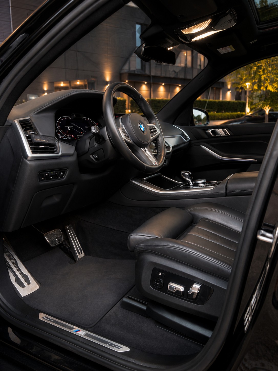 BMW X5 xDrive 48V 40d M Sport Steptronic-image-3