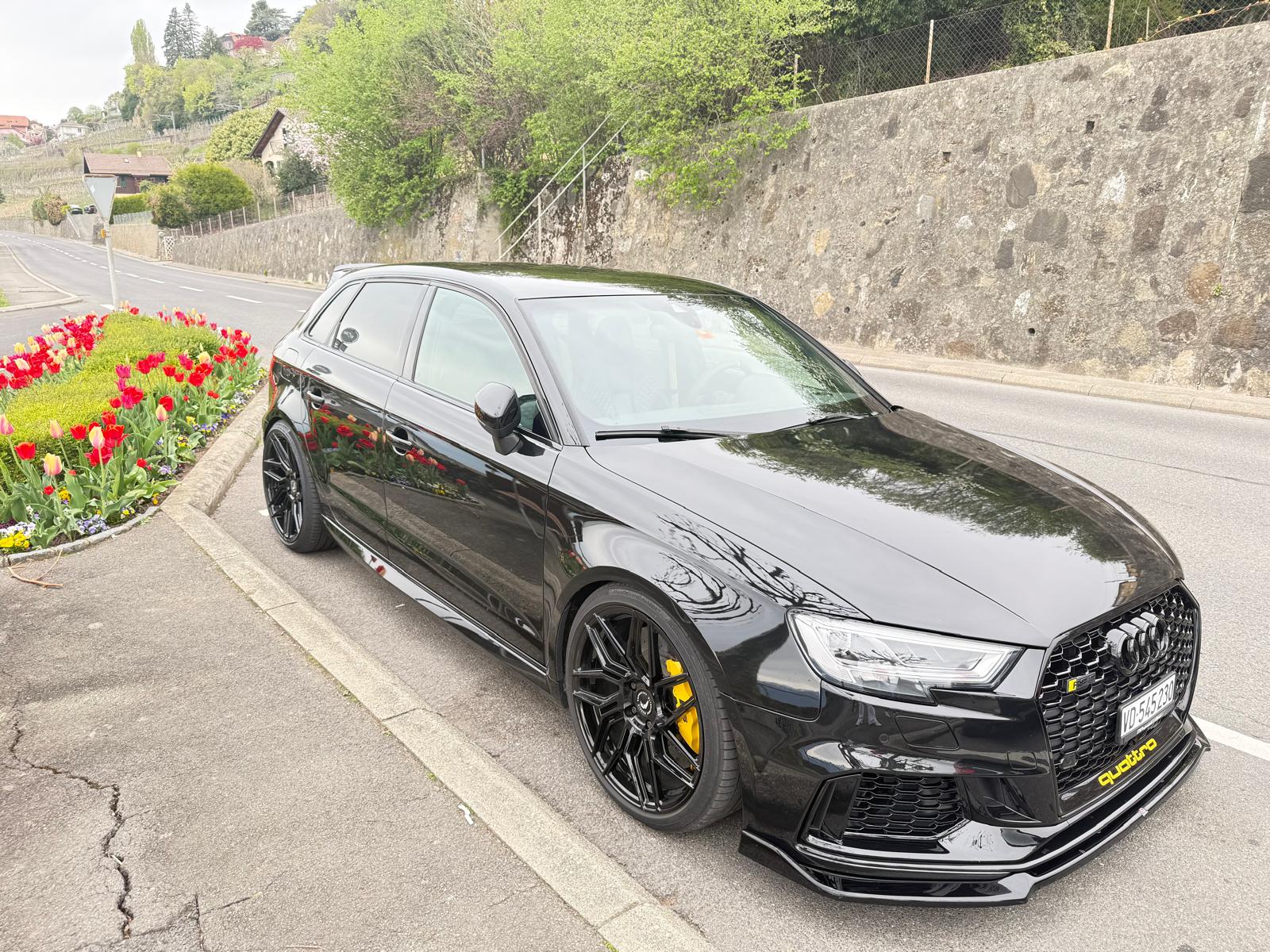 AUDI RS3 Sportback 2.5 TSI quattro S-tronic-image-1