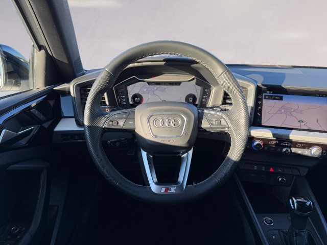 AUDI A1 allstreet 30 TFSI Attraction S-tronic-image-12