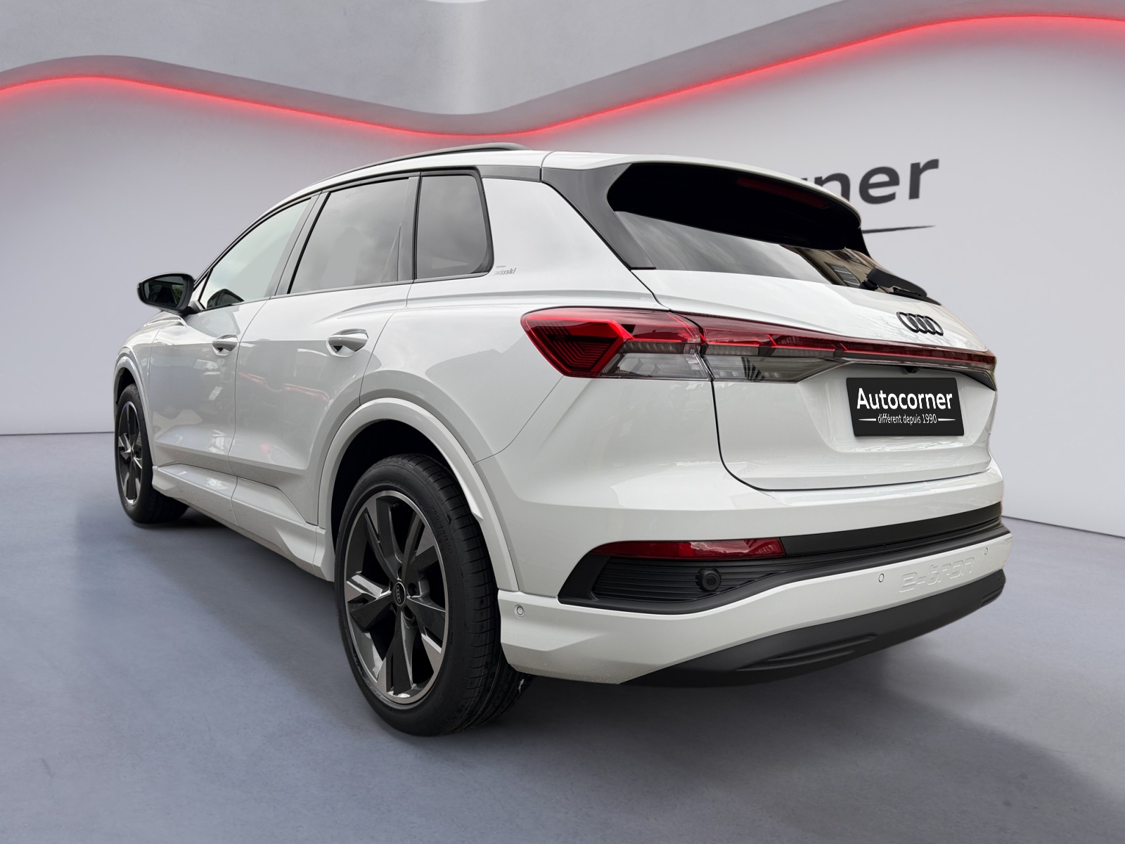 AUDI Q4 e-tron 45 Edition Swiss Ski quattro-image-2