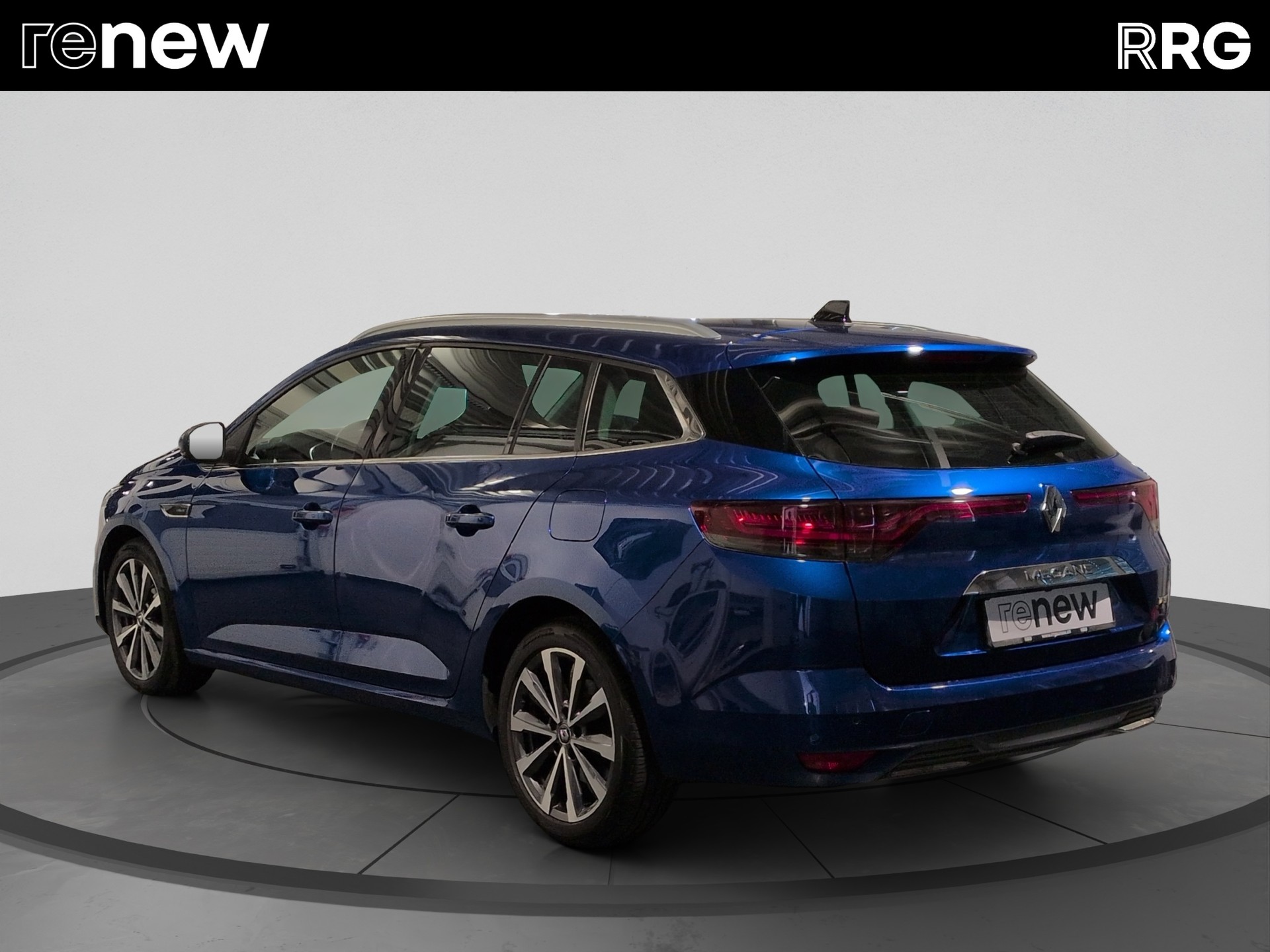 RENAULT Mégane Grandtour 1.6 E-Tech R.S. Line-image-4
