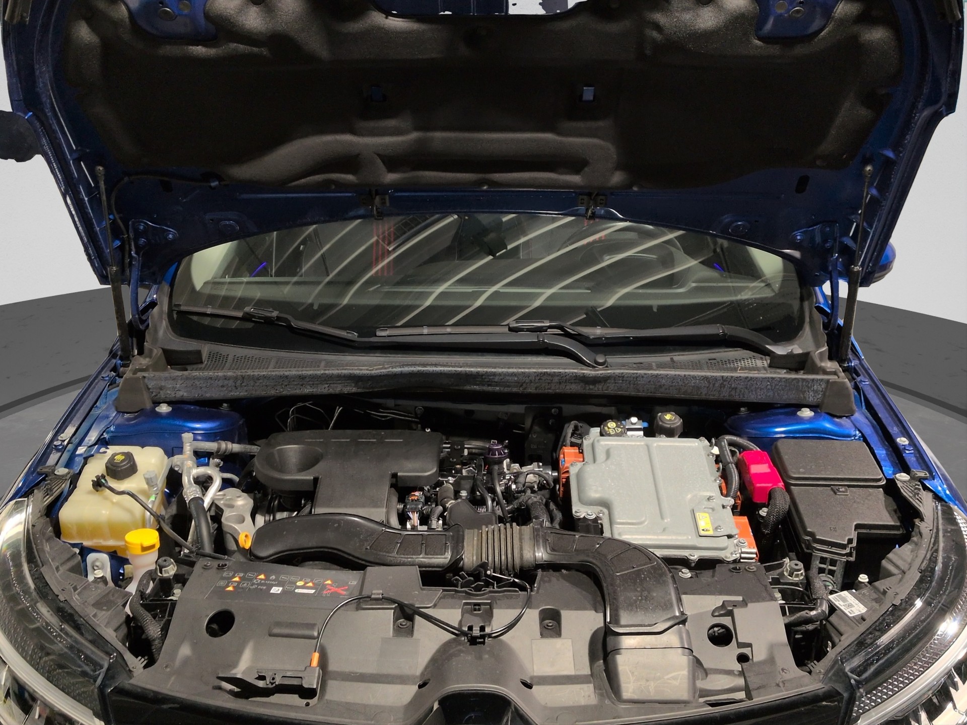 RENAULT Mégane Grandtour 1.6 E-Tech R.S. Line-image-22