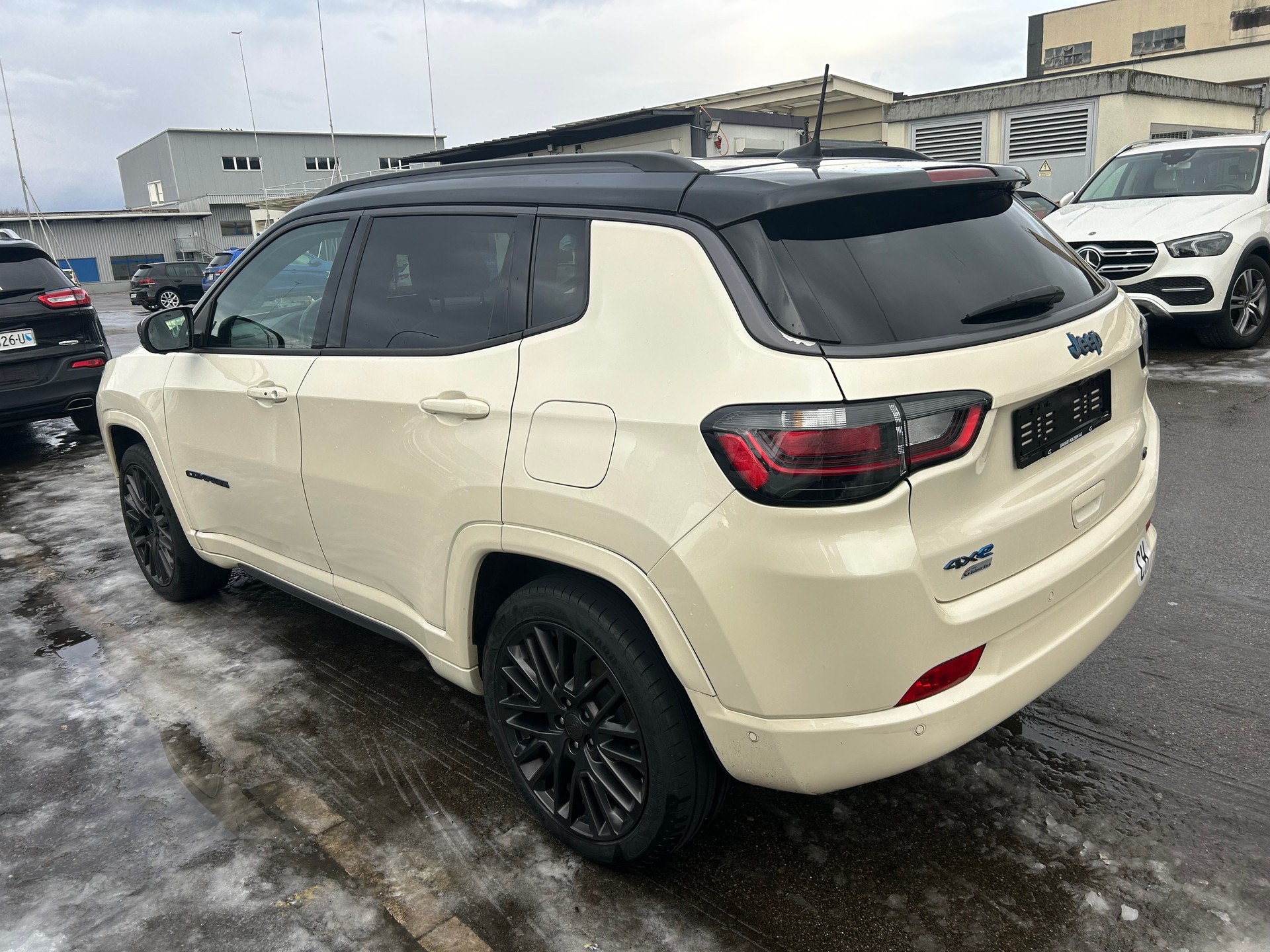 JEEP Compass 1.3 T PHEV S AWD-image-7