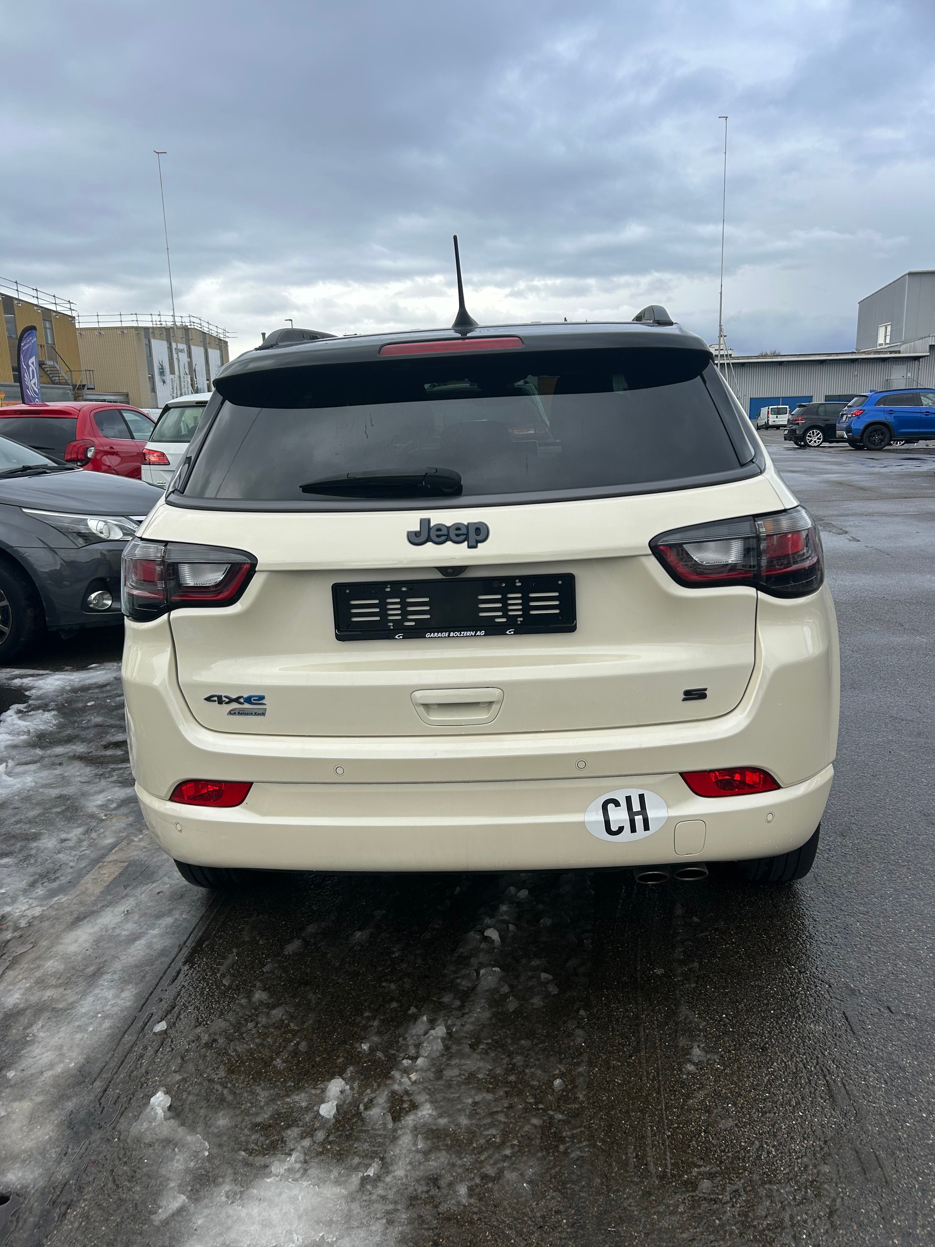 JEEP Compass 1.3 T PHEV S AWD-image-12