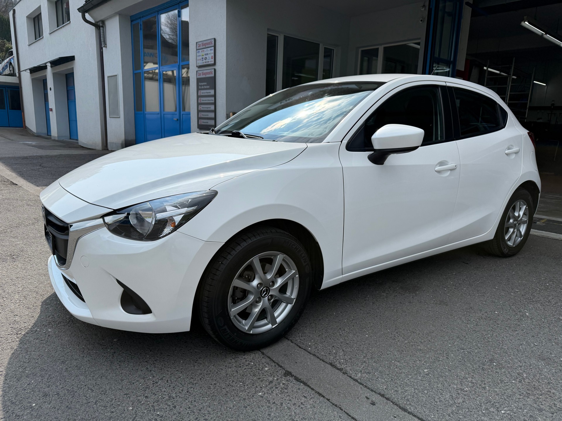 MAZDA 2 1.5i 16V Skyactiv-G Ambition-image-3