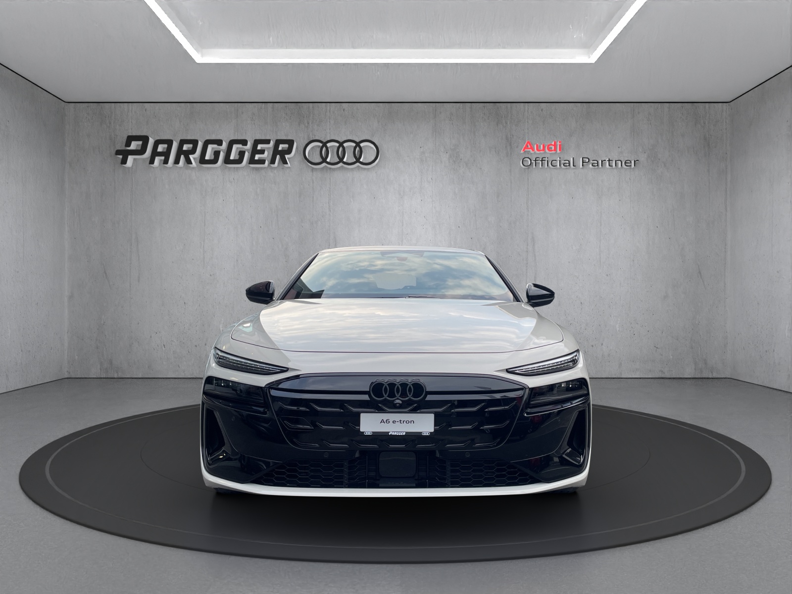 AUDI A6 Avant e-tron quattro-image-1