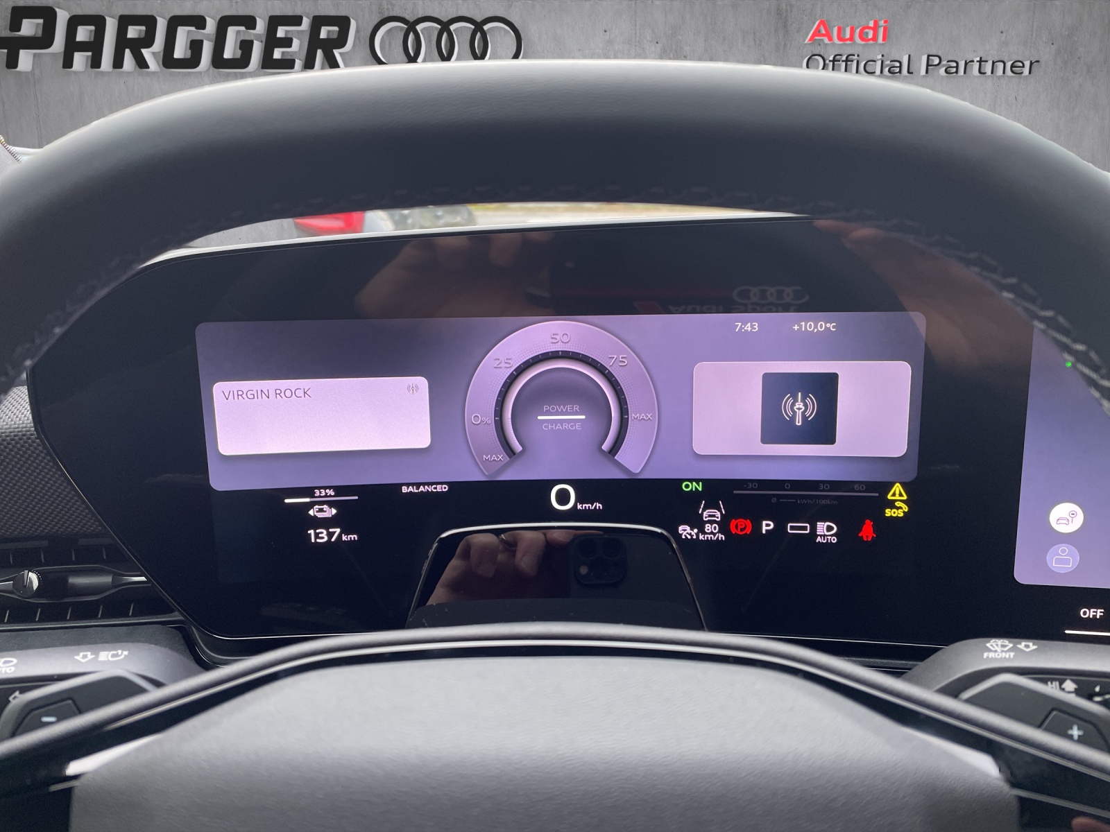 AUDI A6 Avant e-tron quattro-image-10