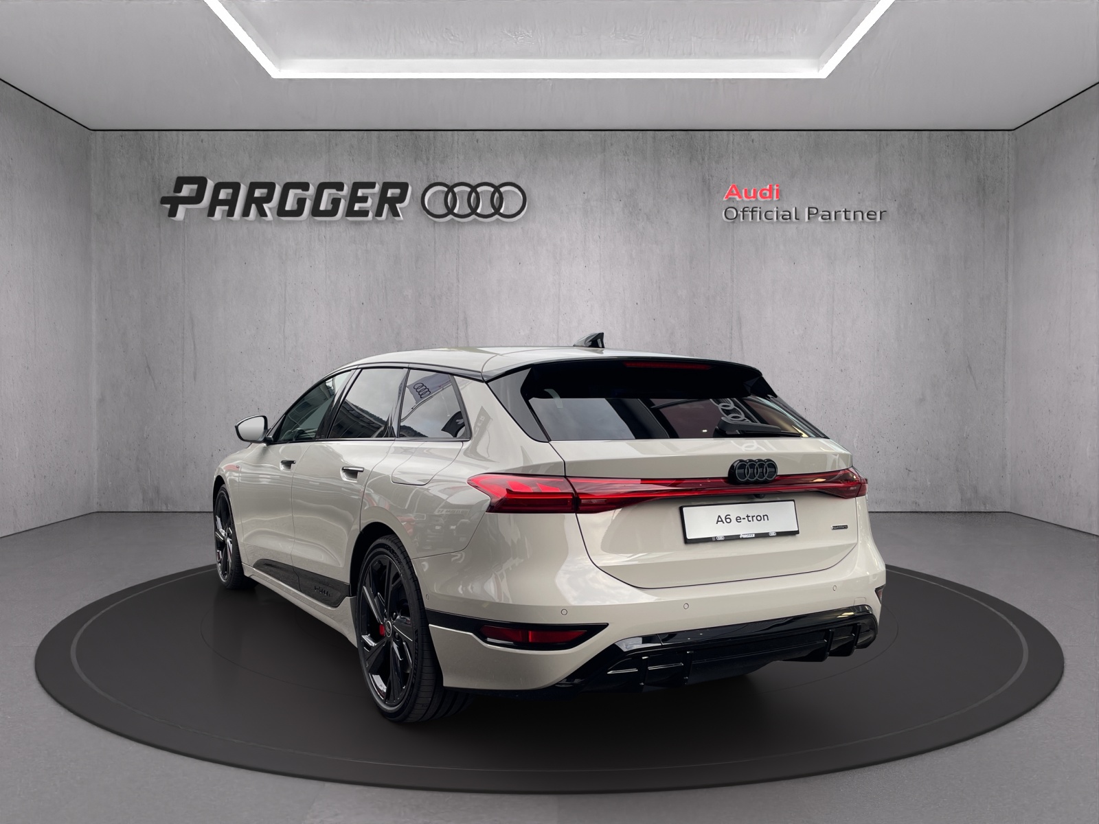 AUDI A6 Avant e-tron quattro-image-4