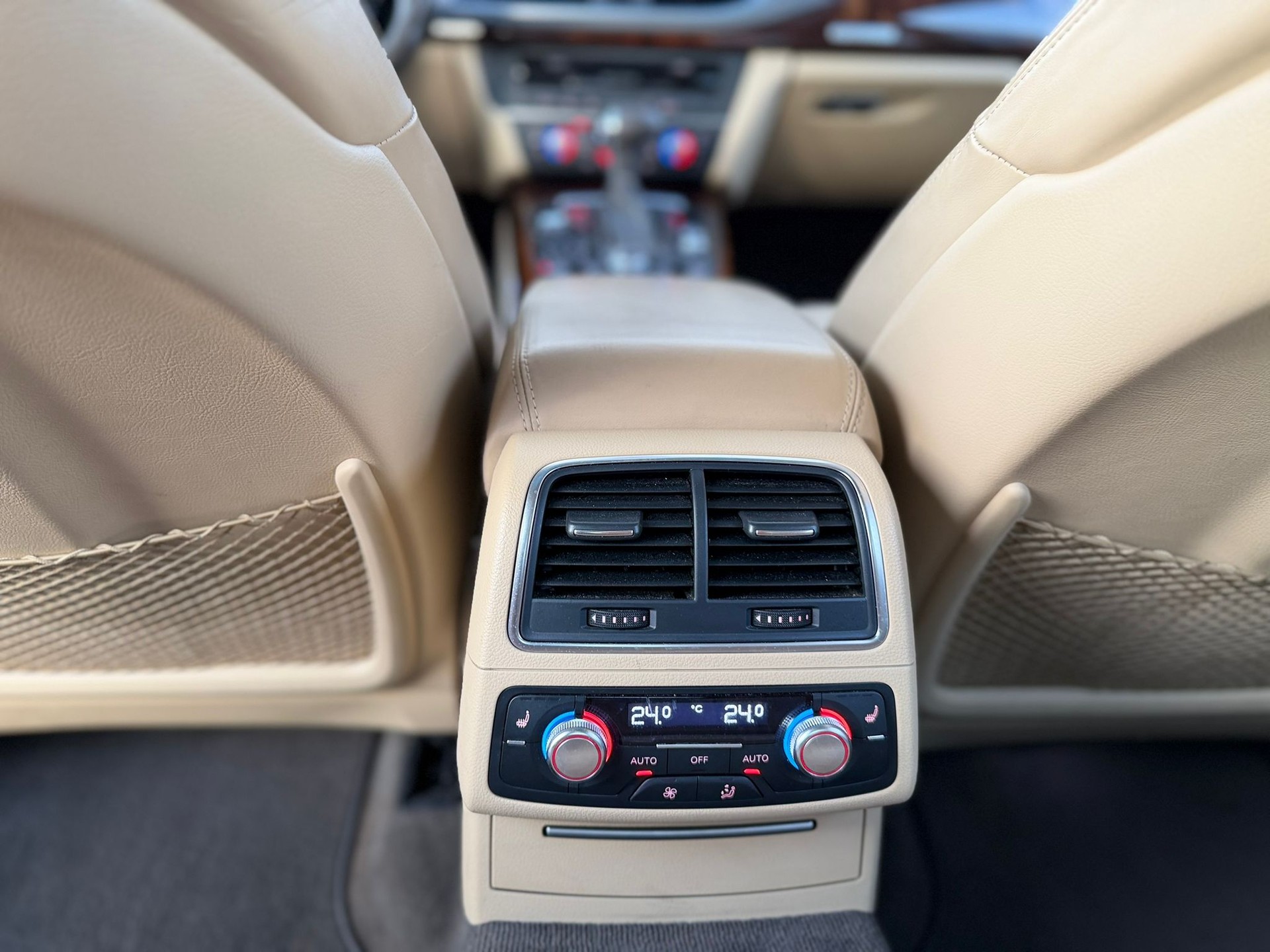 AUDI A7 Sportback 3.0 TDI quattro S-tronic-image-18