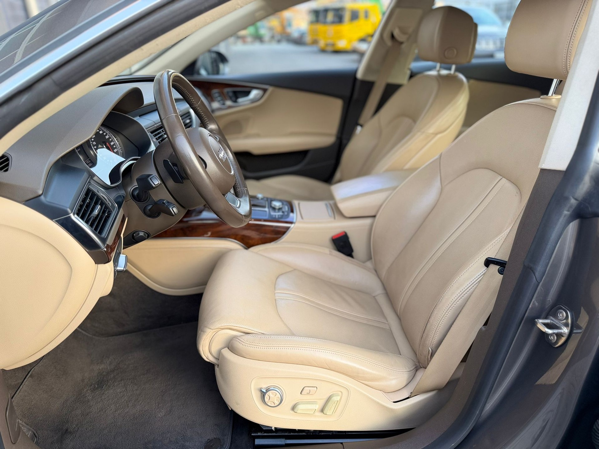 AUDI A7 Sportback 3.0 TDI quattro S-tronic-image-8