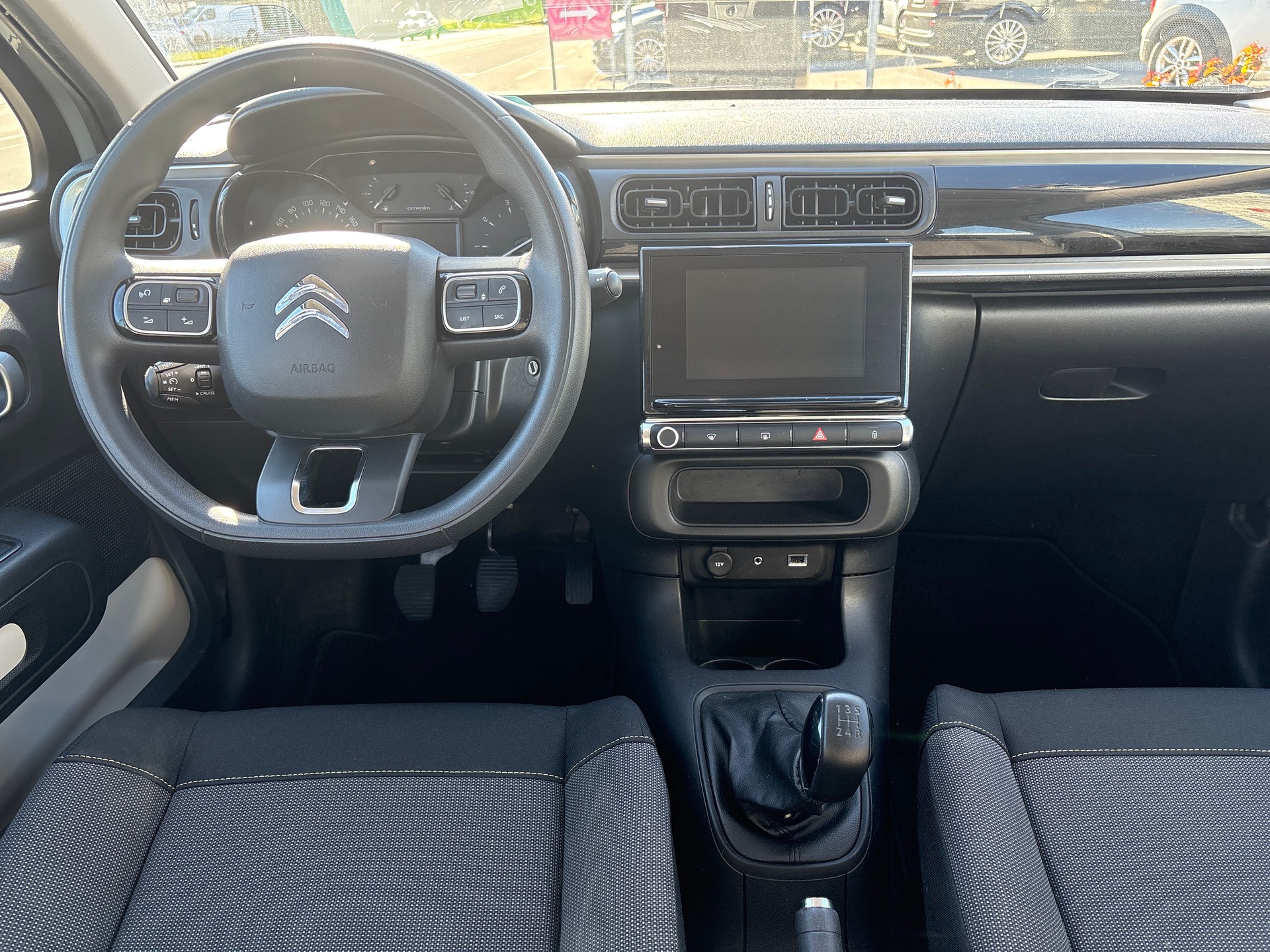 CITROEN C3 1.2i PureTech Live-image-9