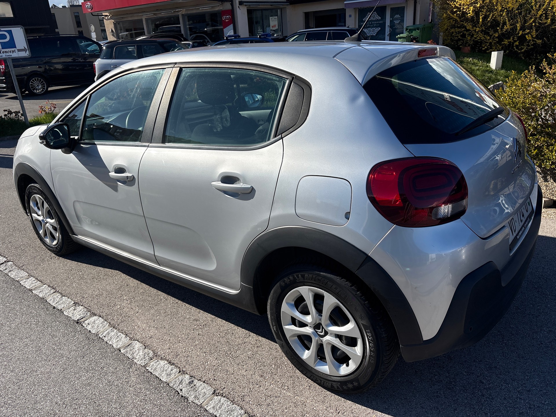 CITROEN C3 1.2i PureTech Live-image-4