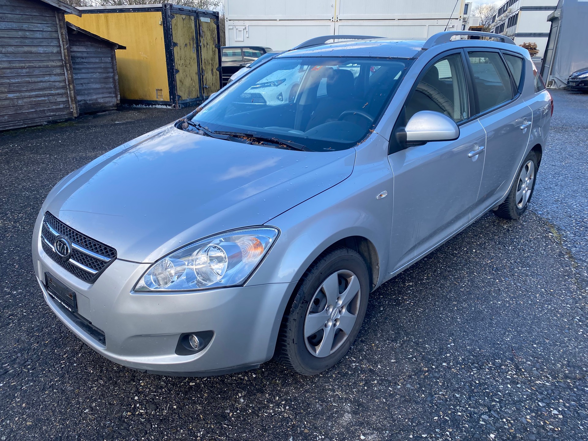 KIA Cee'd Sporty Wagon 1.6 16V Trend-image-2
