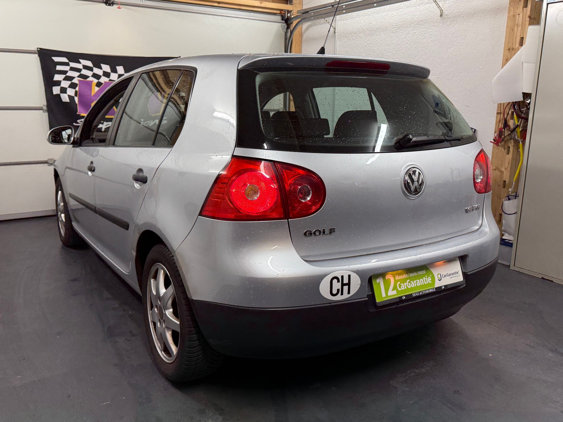VW Golf 1.6 FSI Comfortline-image-3