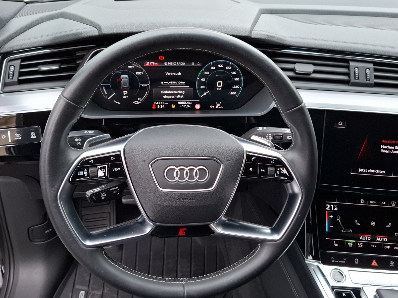 AUDI e-tron 50 Advanced Attraction quattro-image-10